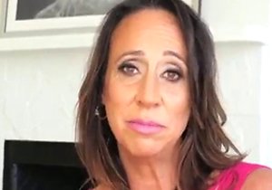 Dark-haired lady shows her oral skills on cam