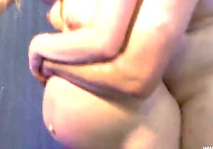 Dude gets a very lucky blowjob from a hottie